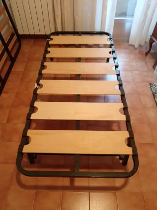 Somier metálico con láminas de madera