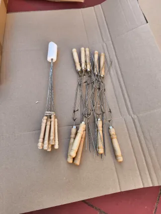 Pinchos para barbacoa de madera y metal