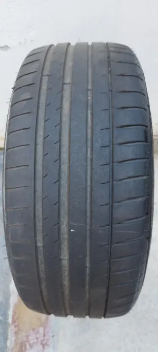 Neumático Michelin pilot 4   225/45 ZR 17 91Y