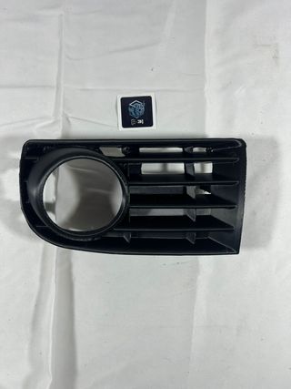 Rejilla Antiniebla (Copiloto) Golf Mk5