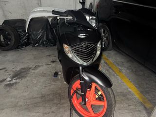 Honda SH Scooter Negra
