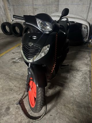 Honda SH Scooter Negra