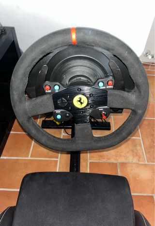 Volante T300 Ferrari in alcantara + Playseat