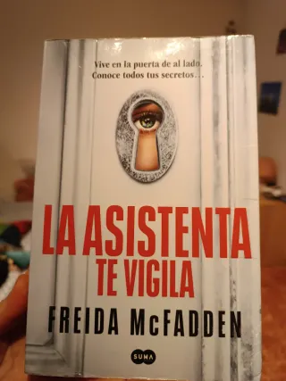 La asistenta te vigila (La asistenta 3)