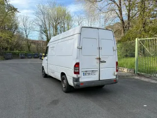 Mercedes-Benz eSprinter 2004