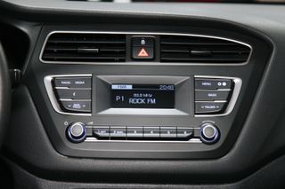 Hyundai i20 2019 1.2 80cv Manual Pegatina Verde C