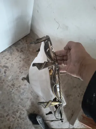 Lampada da soffitto vintage antica