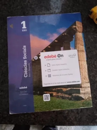 2 libros CIÈNCIES SOCIALS, GEOGRAFIA I HISTÒRIA