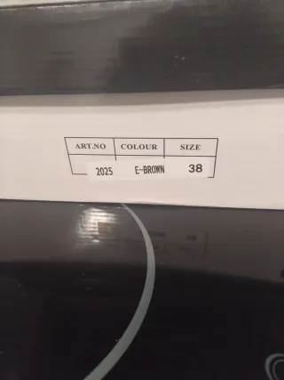 Botas estilo Ugg marrones con flecos