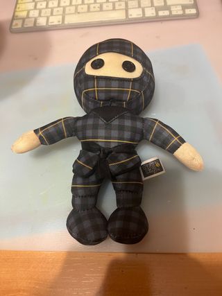Peluche Ninja a Cuadros