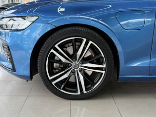 Volvo V60 2021