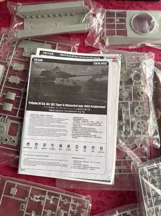 Maqueta Tanque Tiger II Henschel July-1945