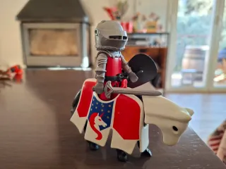 Playmobil Caballero con Caballo y Hacha