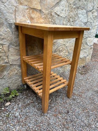 Mesita auxiliar de madera