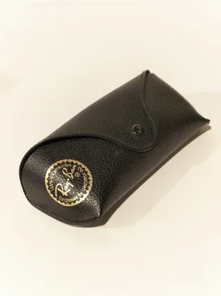 Estuche y caja Ray-Ban negro