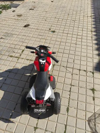 Moto Eléctrica Infantil Roja y Blanca