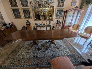 Mesa de comedor Luis XV extensible