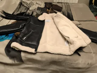 Cazadora beige forrada de borreguito