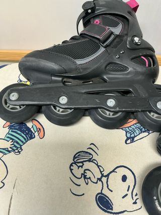 Patines en línea con protecciones y bolsa