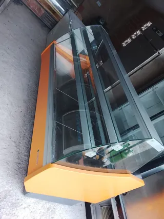 Vitrina expositora refrigerada 2 metro por 1.20