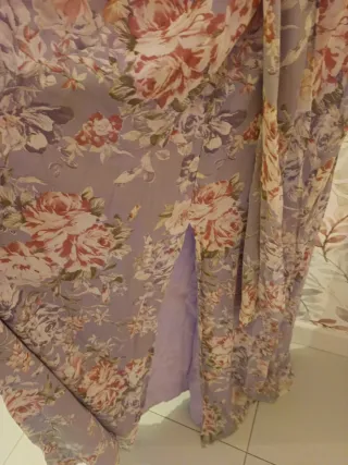 Vestido premamá invitada floral morado