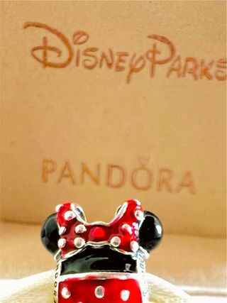 Pandora Disney Minnie Mouse Charm Rojo