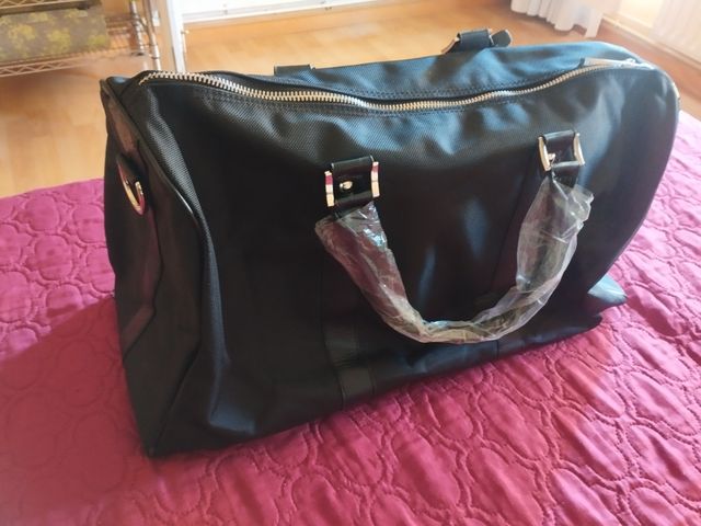 Bolso de viaje negro