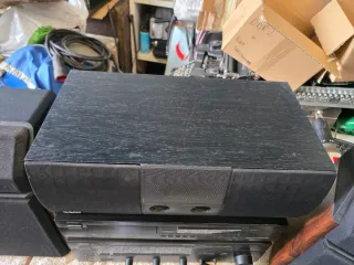 3 Altavoces B&W Central y Surround Negros