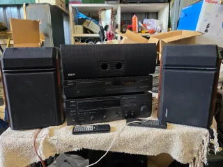 3 Altavoces B&W Central y Surround Negros