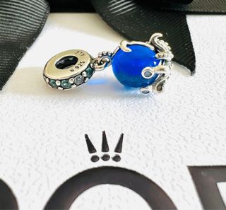 Pandora Charm pulpo Azul y Plateado