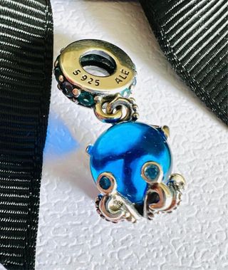 Pandora Charm pulpo Azul y Plateado