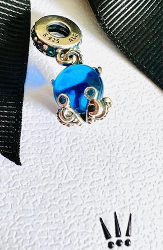 Pandora Charm pulpo Azul y Plateado
