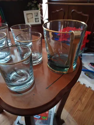 Juego Vasos y Hielera Cristal Dorado