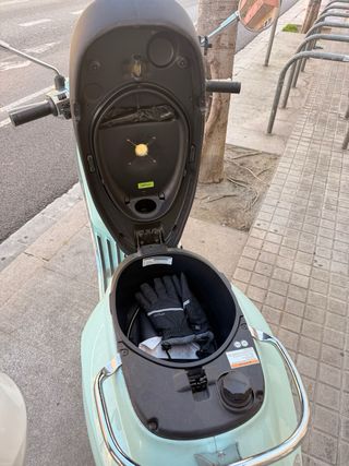 Vespa Primavera 125 Verde Automática