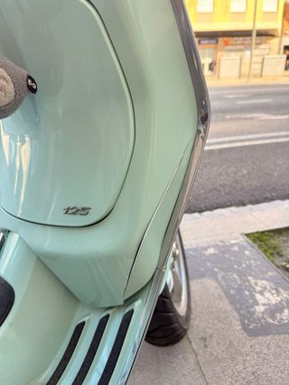 Vespa Primavera 125 Verde Automática