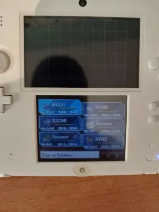 Nintendo 2DS Negra + Pokemon