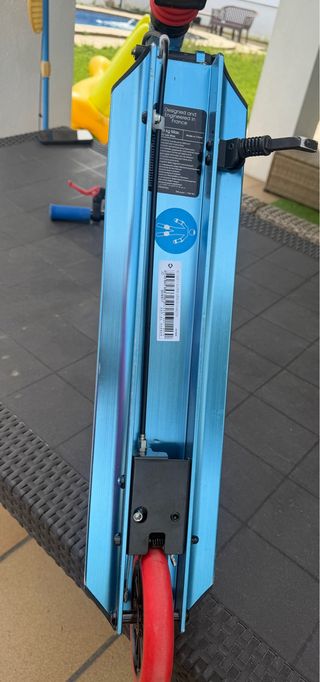 Patinete casi nuevo Oxelo MID5 Azul 6-9 años