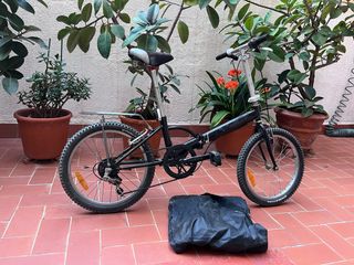 Bicicleta plegable negra
