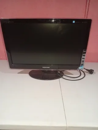 Monitor Samsung P2270HD (Negociable)