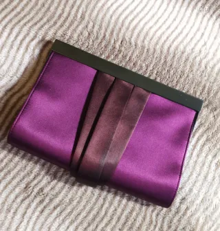 Bolso de fiesta tipo clutch satinado
