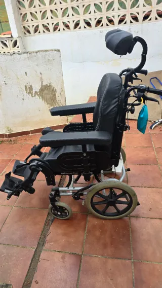 Silla de ruedas Invacare Rea Azalea basculante