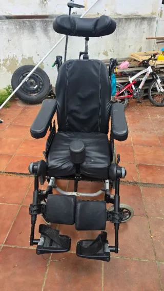 Silla de ruedas Invacare Rea Azalea basculante