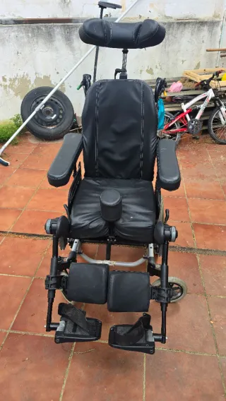 Silla de ruedas Invacare Rea Azalea basculante