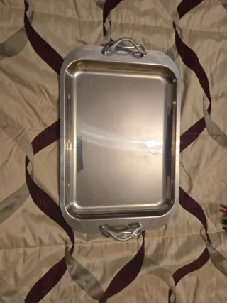 Bandeja de acero inoxidable con asas