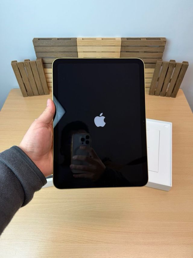 iPad 10ª Gen WiFi 64GB Giallo