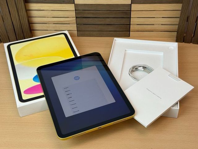 iPad 10ª Gen WiFi 64GB Giallo
