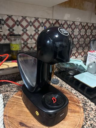 Cafetera Dolce Gusto Krups Negra