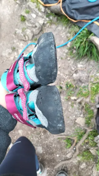 Pies de gato Simond escalada