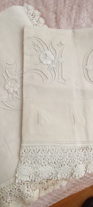 Juego sábanas antiguas bordadas