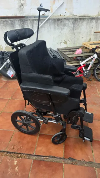 Silla de ruedas basculante pediátrica/juvenil